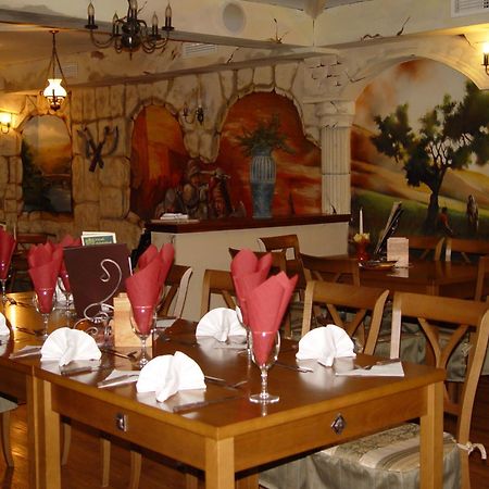 Don Quijote Koezepkori Panzio Es Etterem Hotel Lenti Luaran gambar