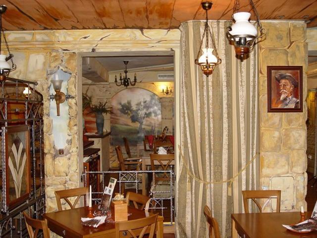 Don Quijote Koezepkori Panzio Es Etterem Hotel Lenti Luaran gambar